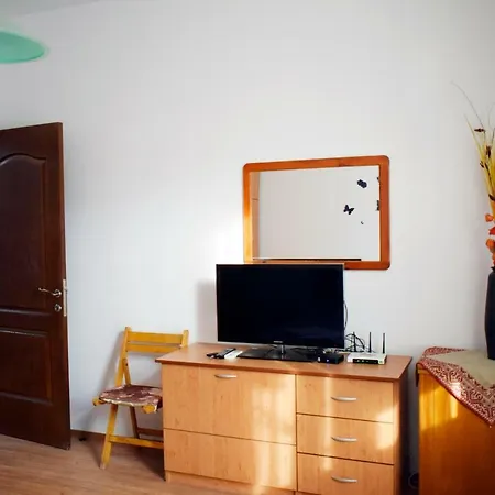Sea Garden Apartment *