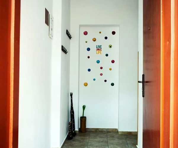 Sea Garden Апартамент *